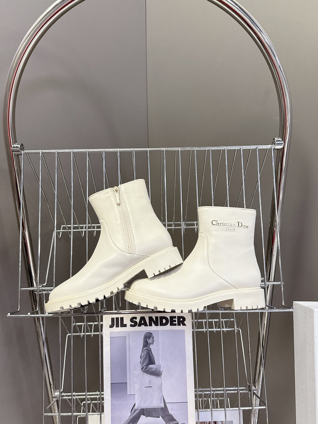 DIOR 25S D-MAJOR ANKLE BOOTS IN WHITE LAMBSKIN WITH GOLD HARDWARE