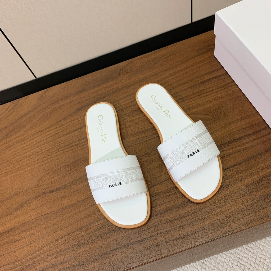 DIOR 25S DWAY SLIDE IN WHITE CALFSKIN