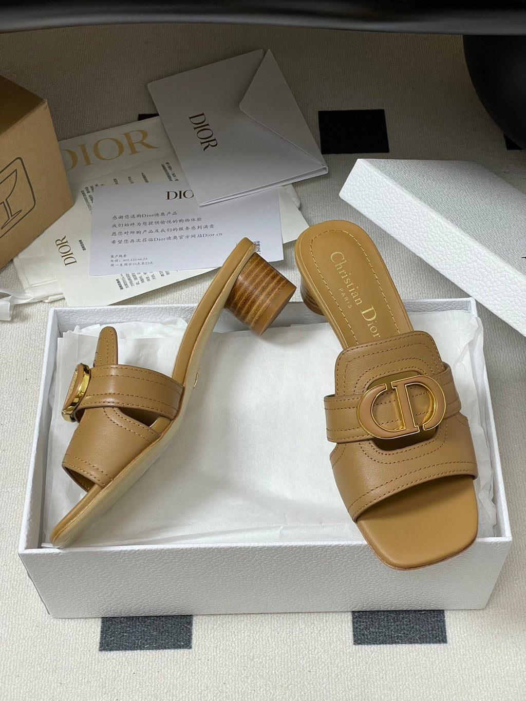 DIOR HIGH HEEL CLASSIC MONTAIGNE 40 MM 25S IN LIGHT BROWN LAMBSKIN WITH CD LOGO