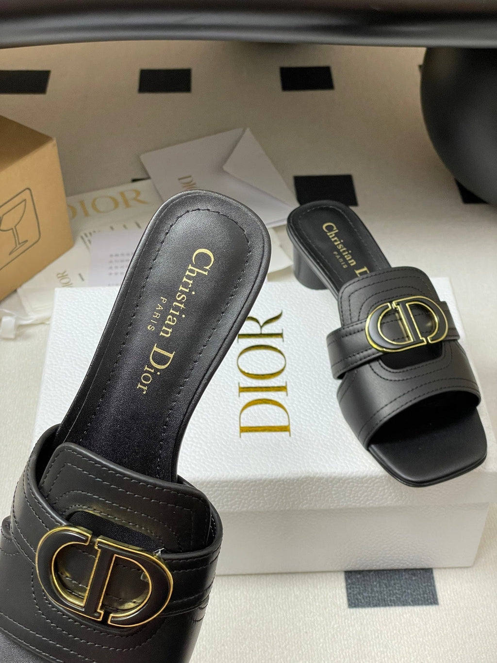 DIOR HIGH HEEL CLASSIC MONTAIGNE 40 MM 25S IN BLACK LAMBSKIN WITH CD LOGO