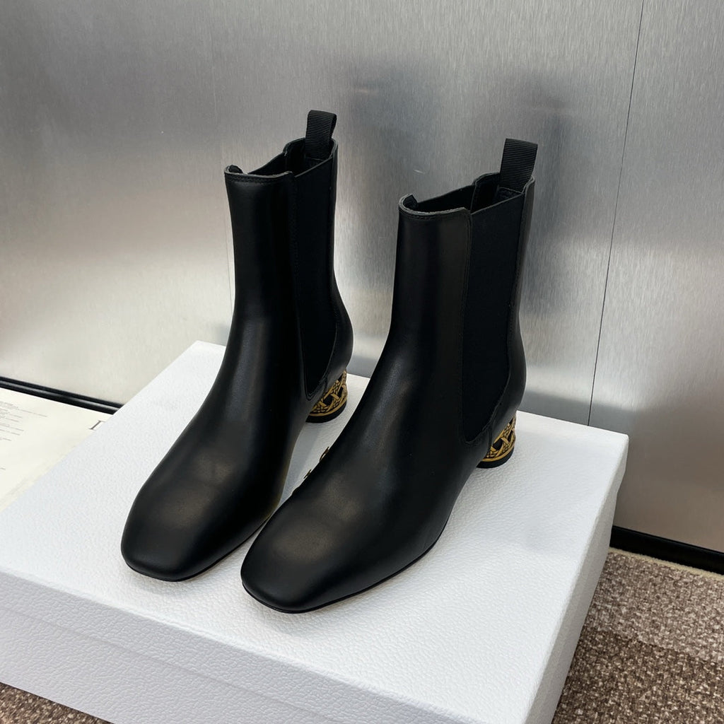 DIOR 25S ANKLE BOOT IN BLACK CALFSKIN